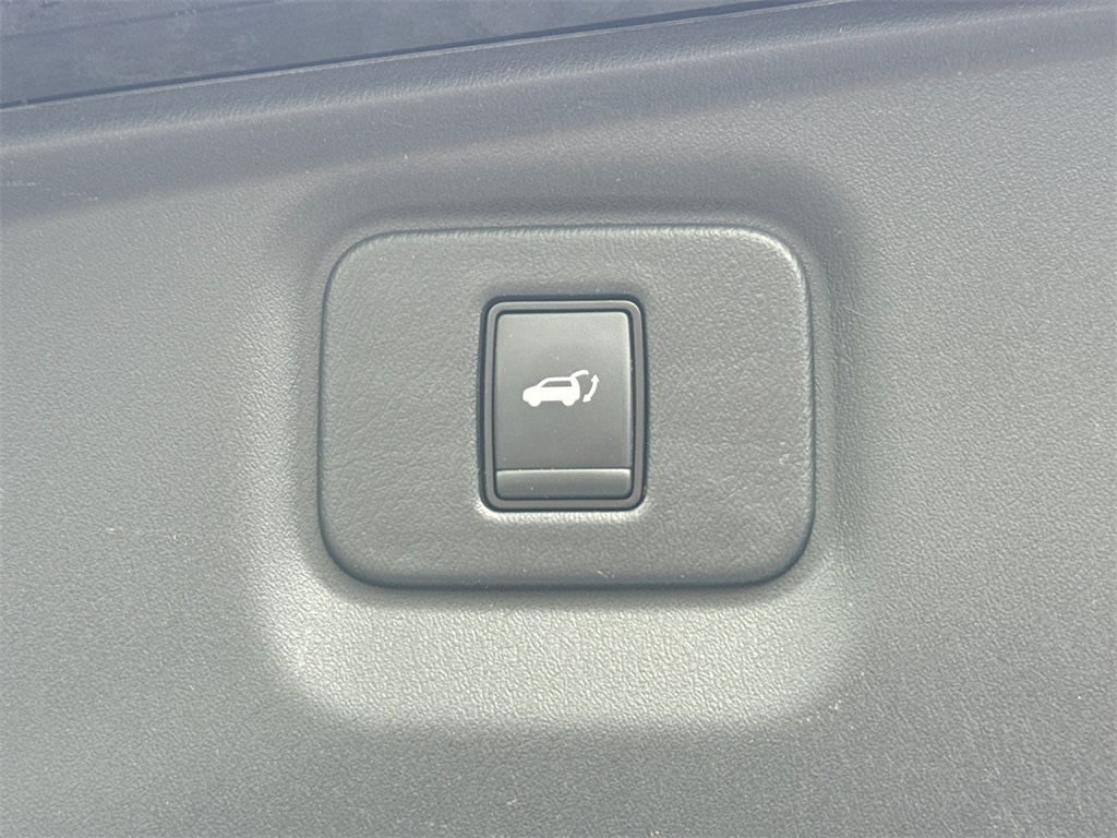 2020 Nissan Pathfinder SL 25