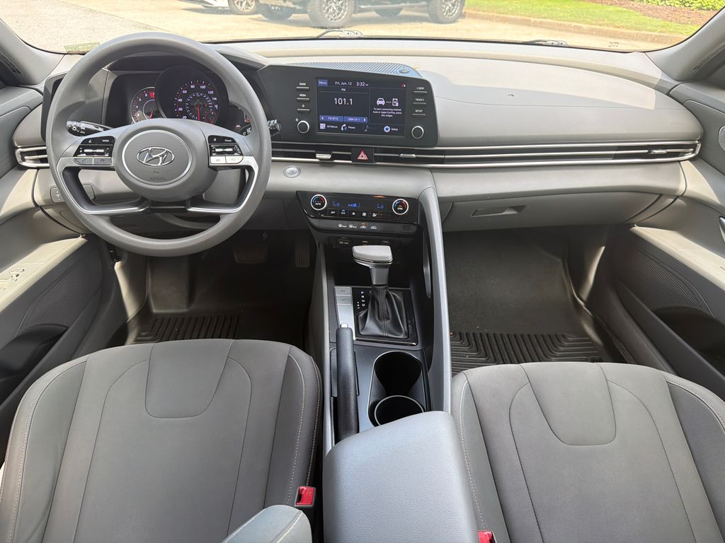 Thumbnail: 2022 Hyundai Elantra - 7