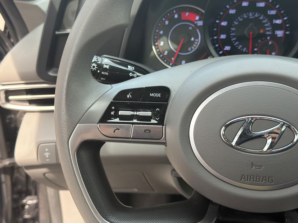Thumbnail: 2022 Hyundai Elantra - 27