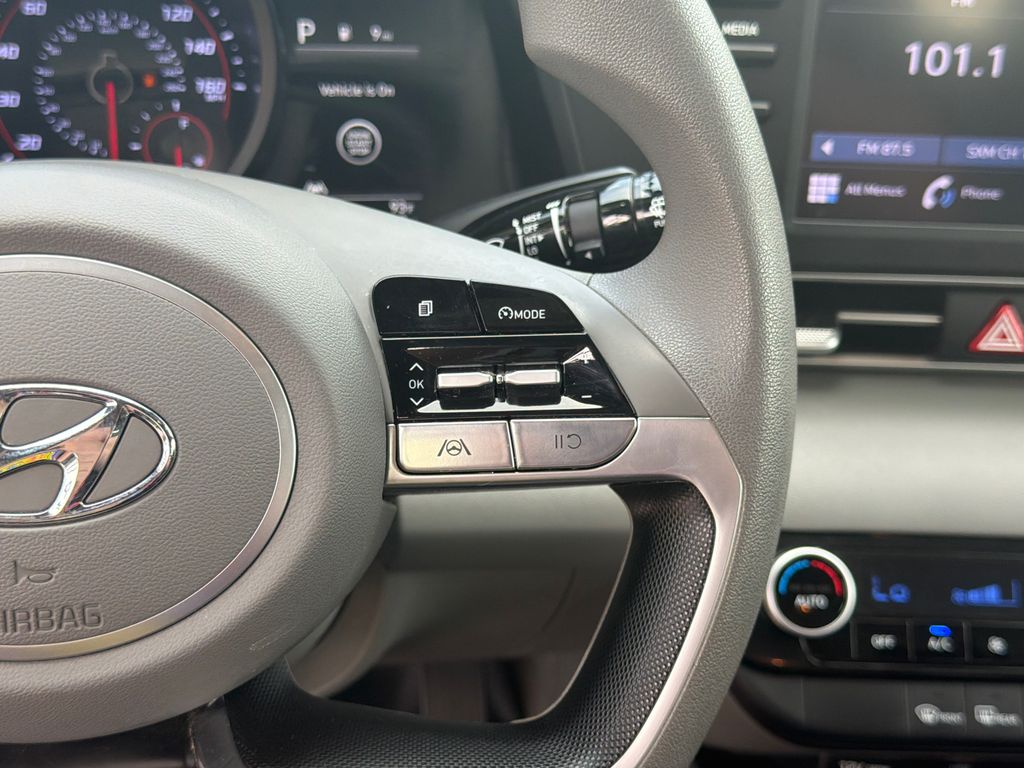 Thumbnail: 2022 Hyundai Elantra - 28