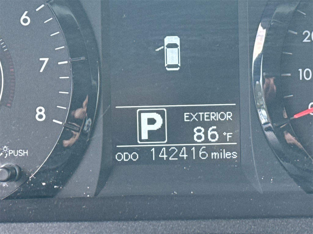 Thumbnail: 2015 Toyota Sienna - 29