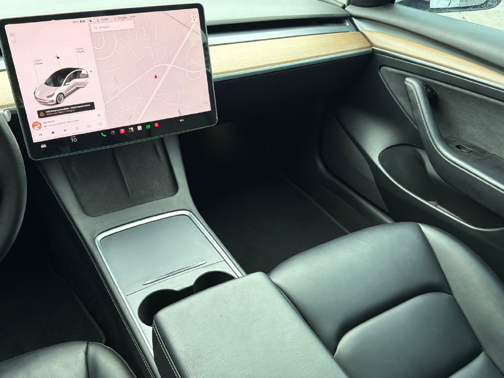 Thumbnail: 2022 Tesla Model 3 - 16