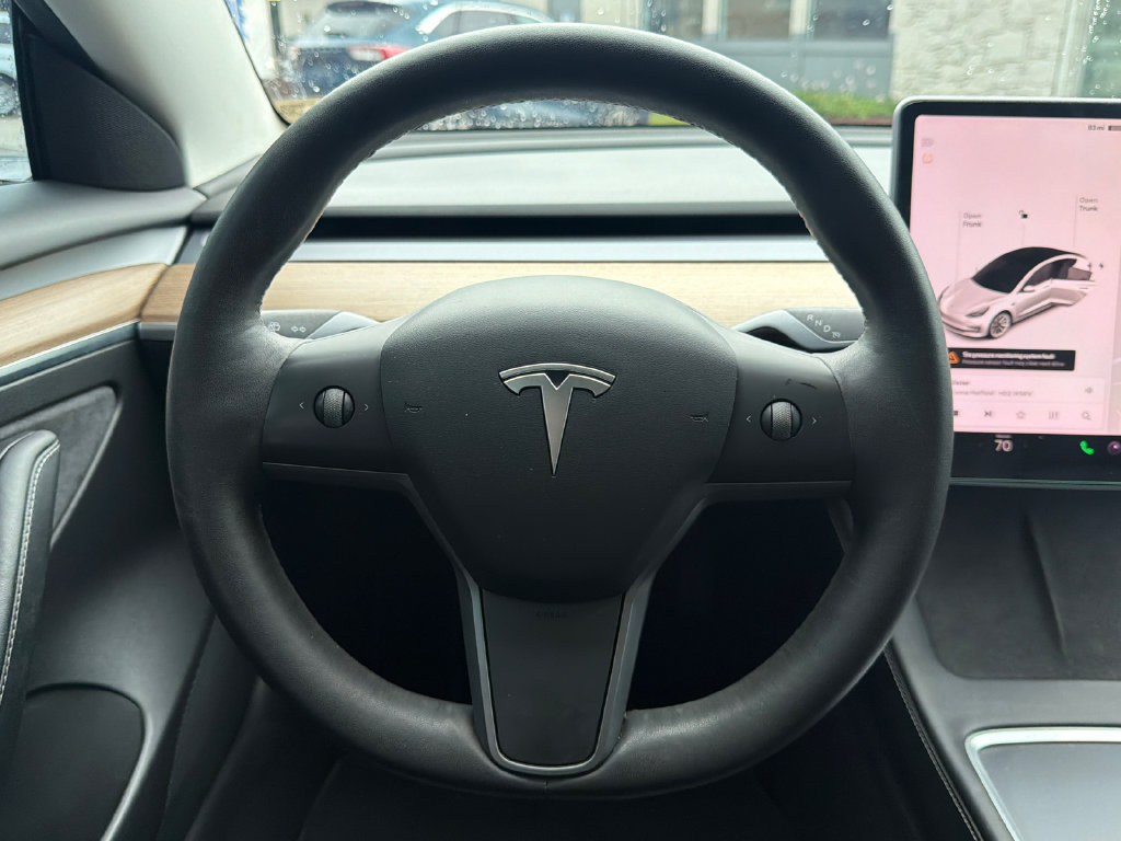 Thumbnail: 2022 Tesla Model 3 - 14