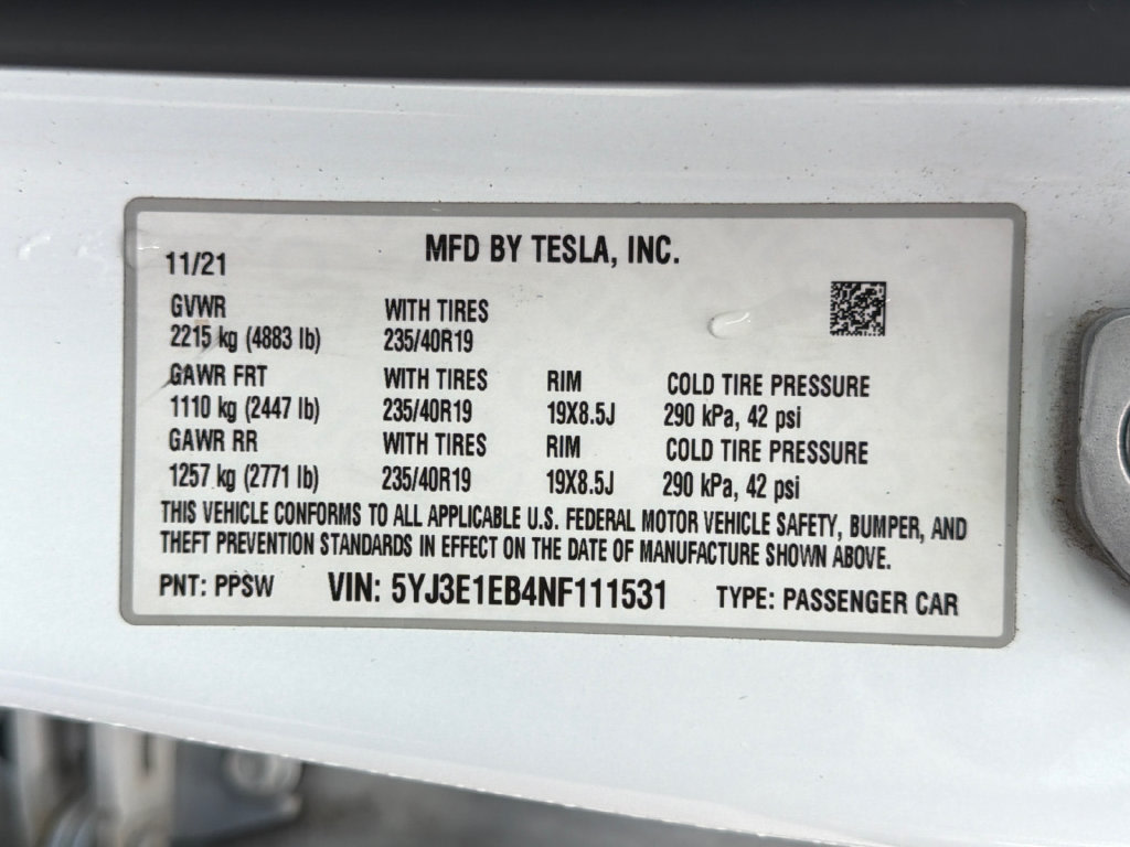 Thumbnail: 2022 Tesla Model 3 - 18