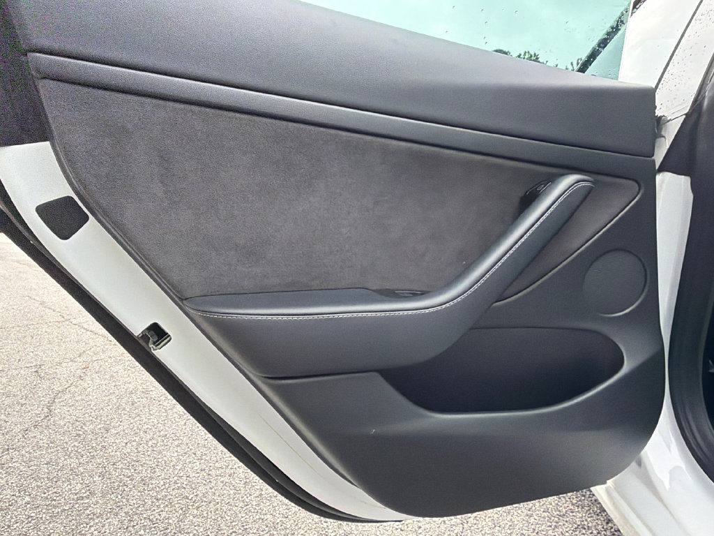 Thumbnail: 2022 Tesla Model 3 - 30