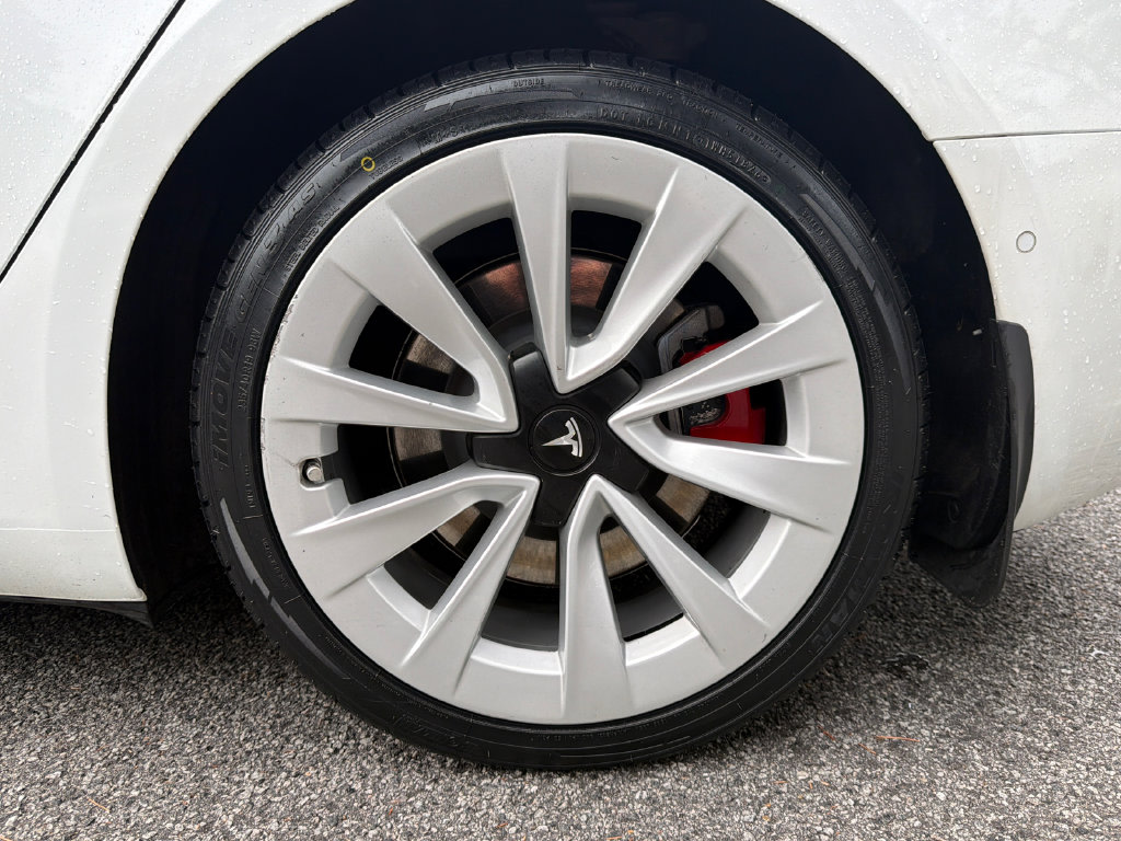 Thumbnail: 2022 Tesla Model 3 - 28