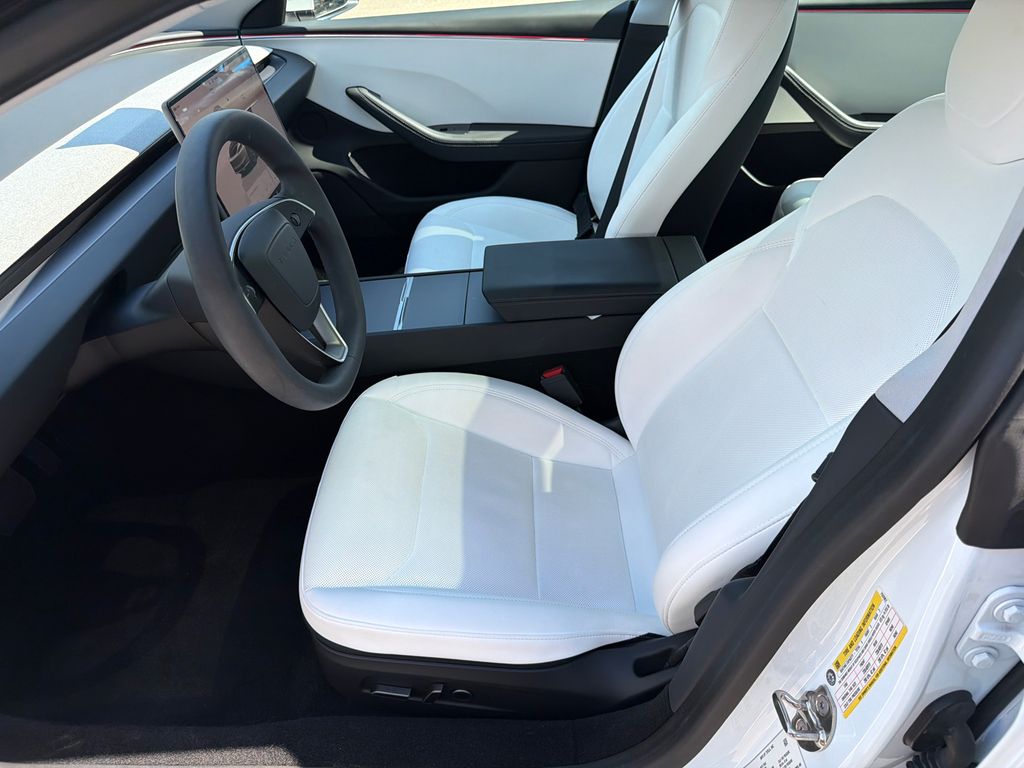 Thumbnail: 2024 Tesla Model 3 - 9
