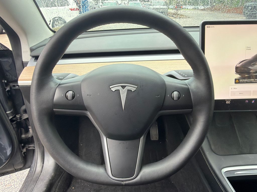 Thumbnail: 2022 Tesla Model 3 - 24
