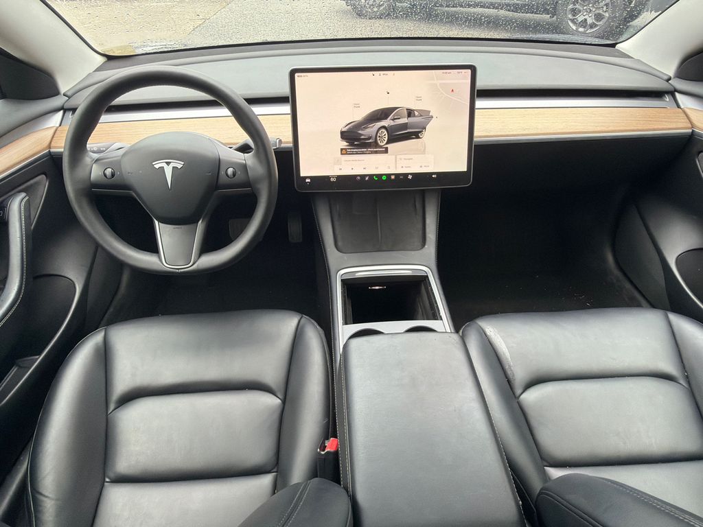 Thumbnail: 2022 Tesla Model 3 - 9