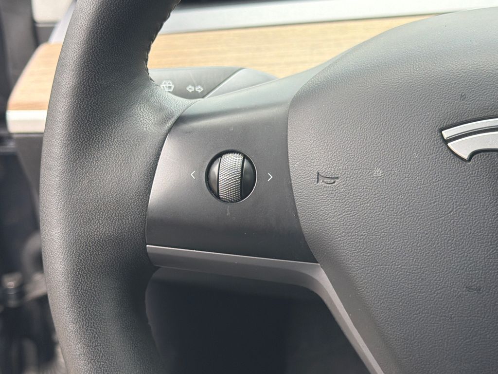 Thumbnail: 2022 Tesla Model 3 - 25