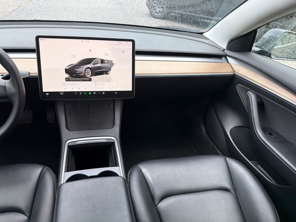 Thumbnail: 2022 Tesla Model 3 - 14