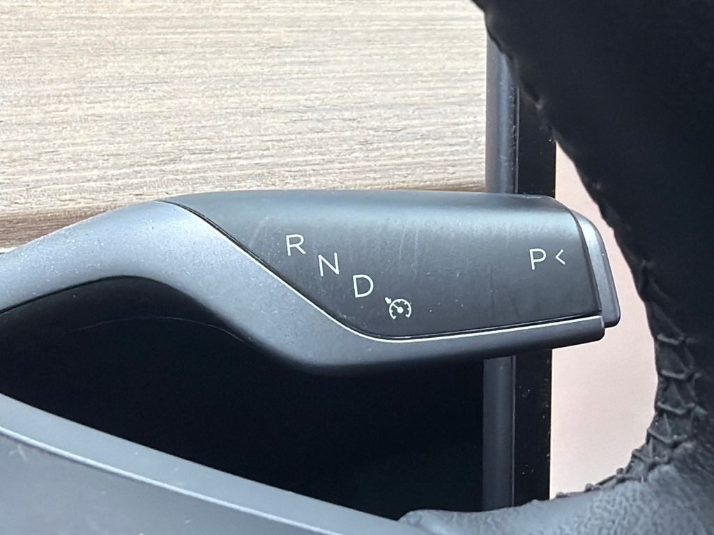 Thumbnail: 2022 Tesla Model 3 - 29