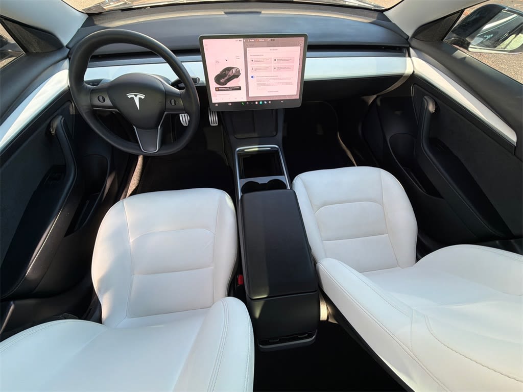 Thumbnail: 2022 Tesla Model 3 - 21