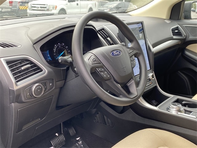 2024 Ford Edge SE 9