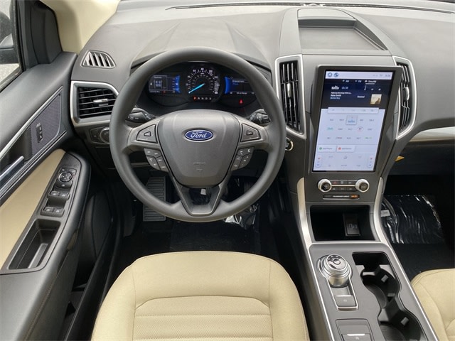 2024 Ford Edge SE 3