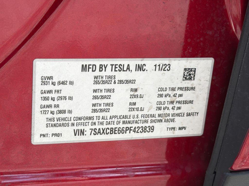 Thumbnail: 2023 Tesla Model X - 18