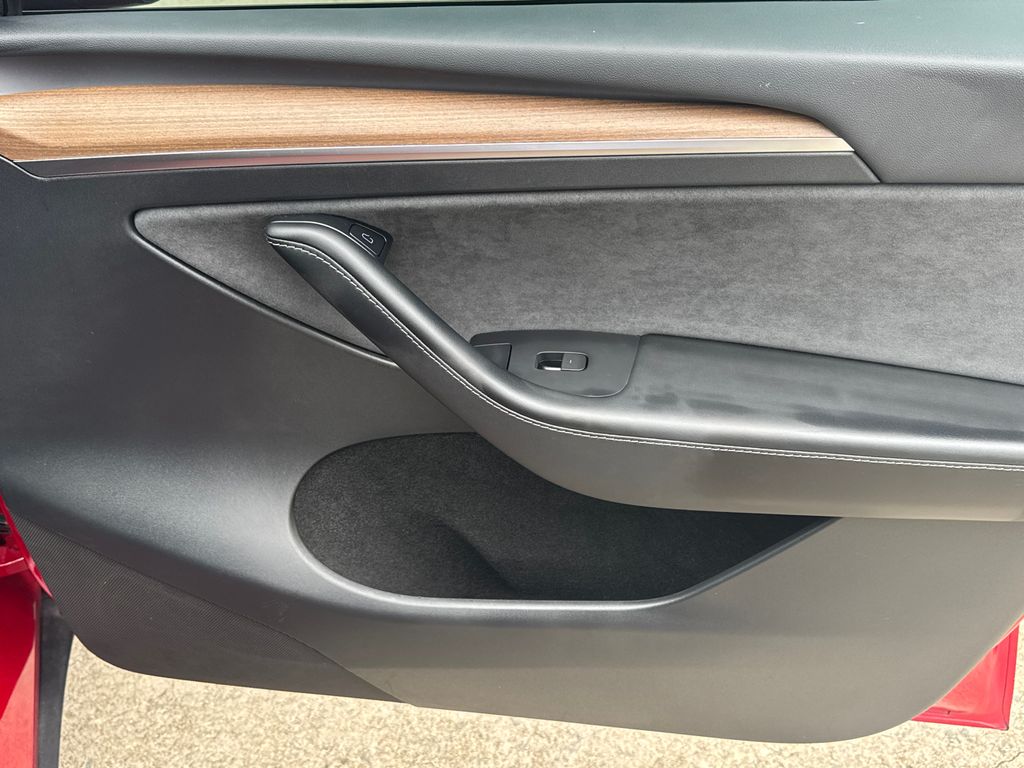 Thumbnail: 2023 Tesla Model Y - 19