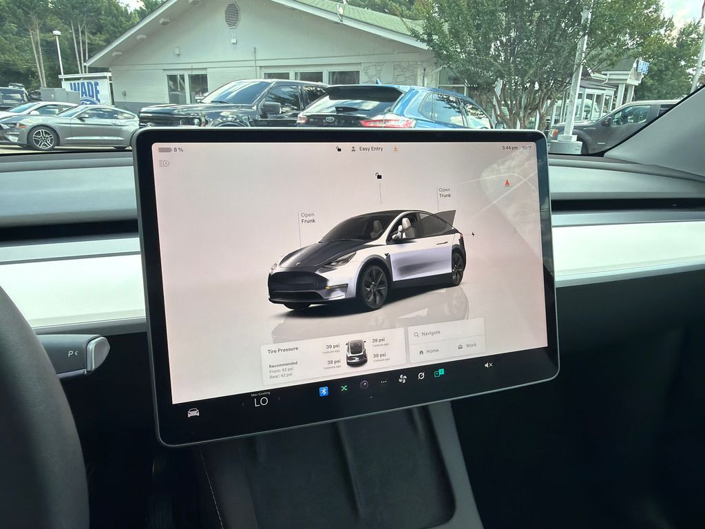 Thumbnail: 2024 Tesla Model Y - 27