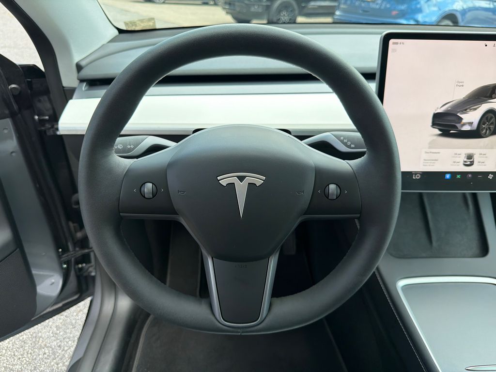 Thumbnail: 2024 Tesla Model Y - 12