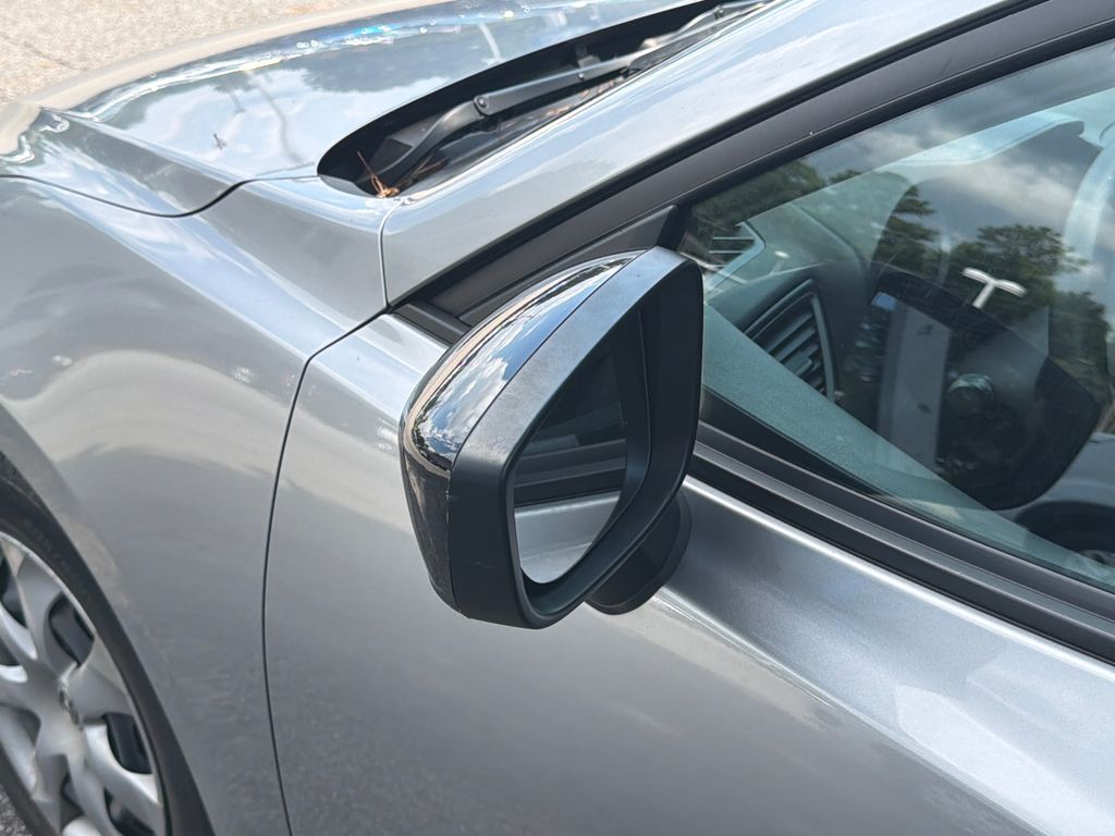 Thumbnail: 2015 Mazda Mazda3 - 9