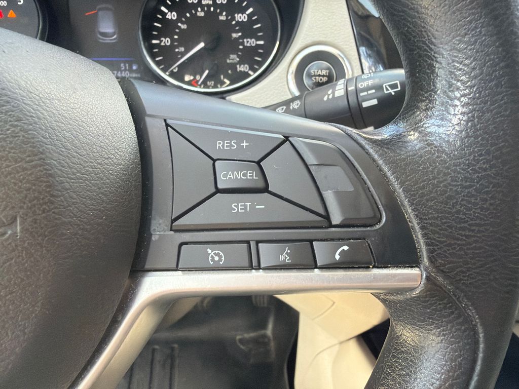 Thumbnail: 2019 Nissan Rogue Sport - 30