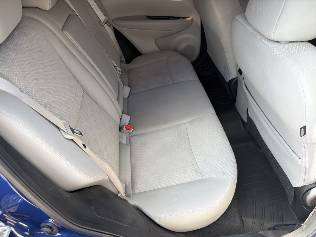 Thumbnail: 2019 Nissan Rogue Sport - 24