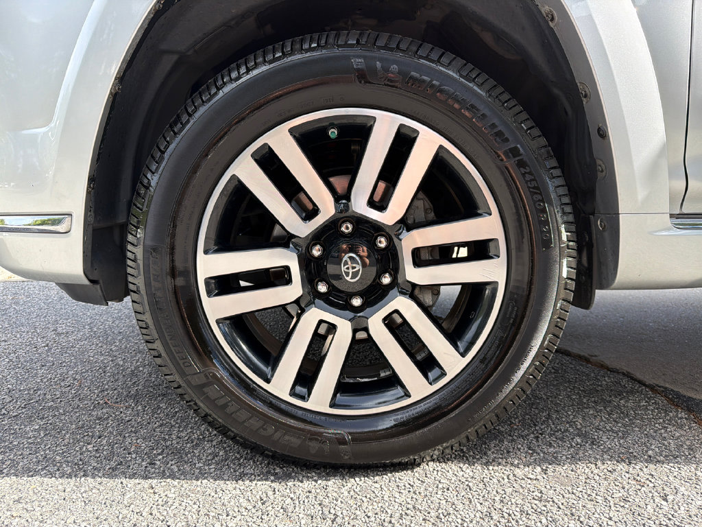 Thumbnail: 2018 Toyota 4Runner - 7