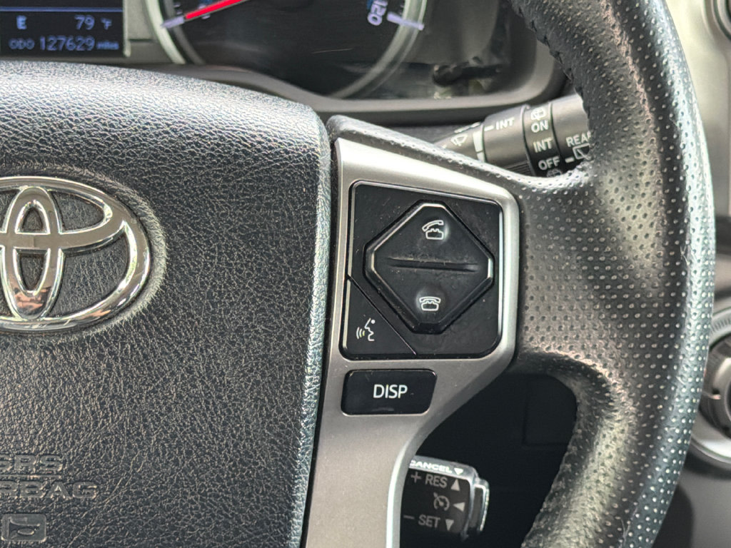 Thumbnail: 2018 Toyota 4Runner - 32