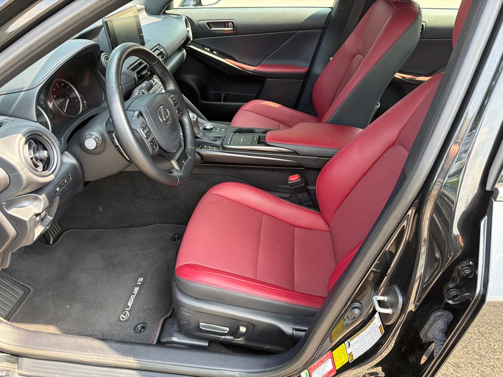 Thumbnail: 2025 Lexus ES - 9