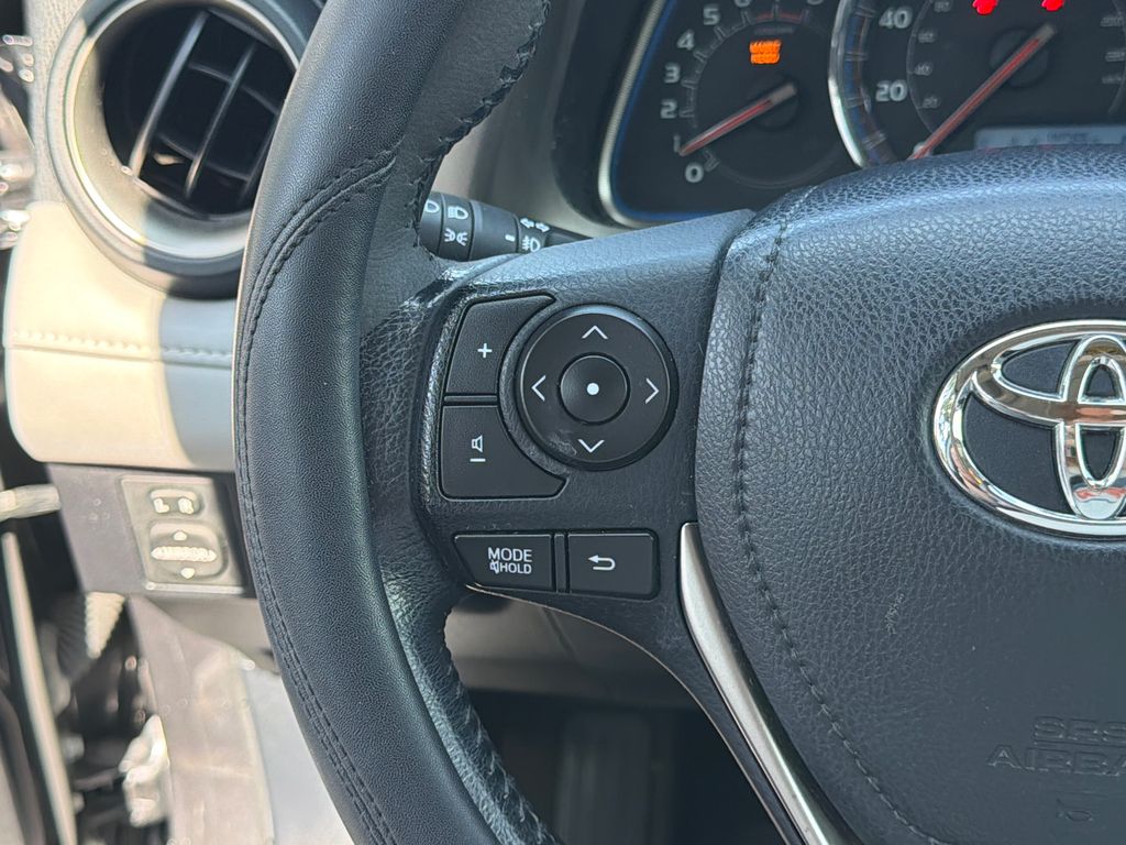 Thumbnail: 2015 Toyota RAV4 - 27