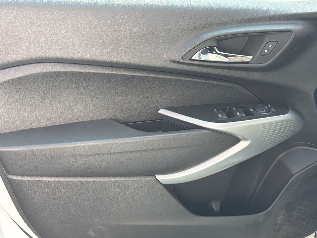 Thumbnail: 2024 Chevrolet Trax - 12