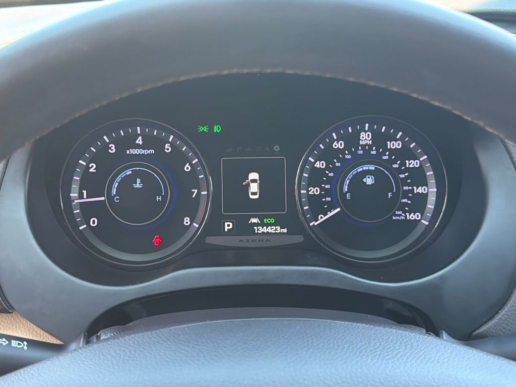 Thumbnail: 2016 Hyundai Azera - 16