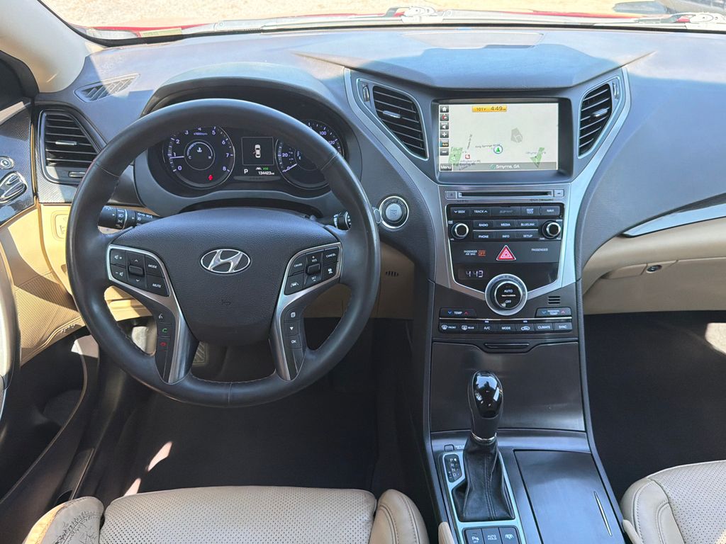 Thumbnail: 2016 Hyundai Azera - 12