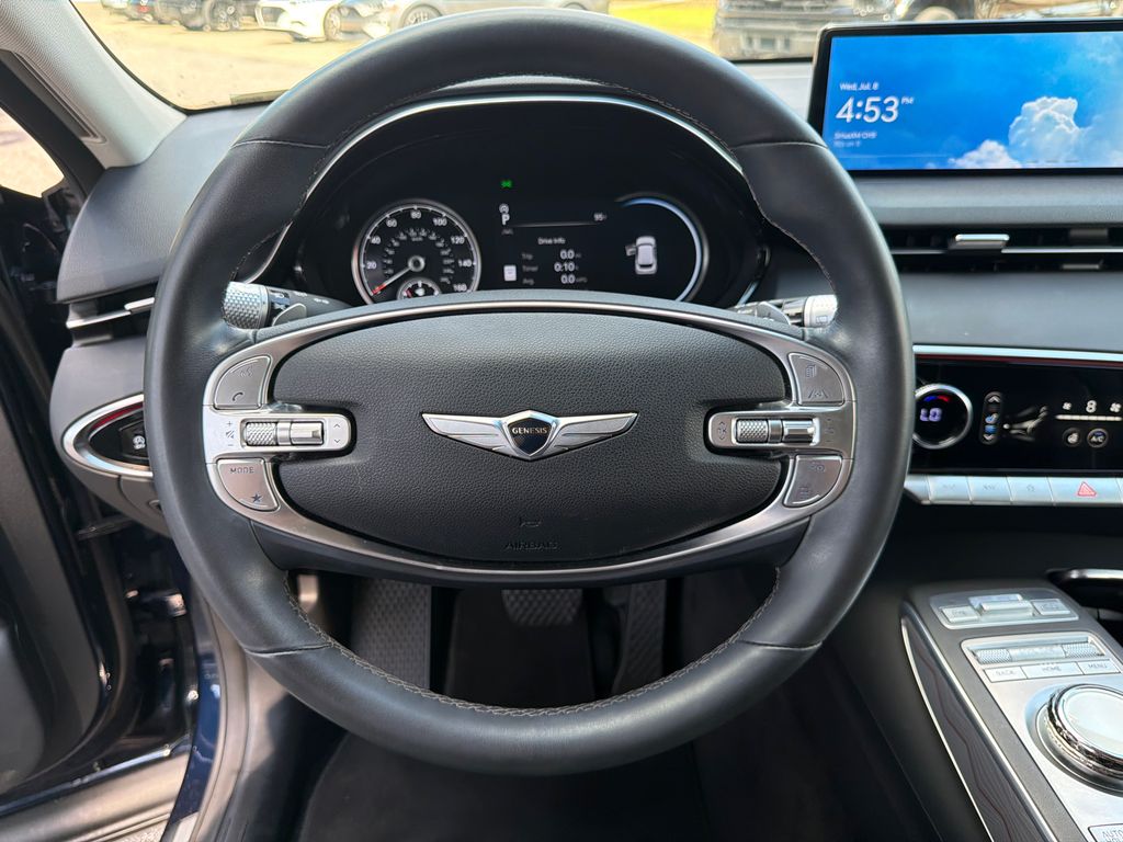 Thumbnail: 2023 Genesis GV70 - 13