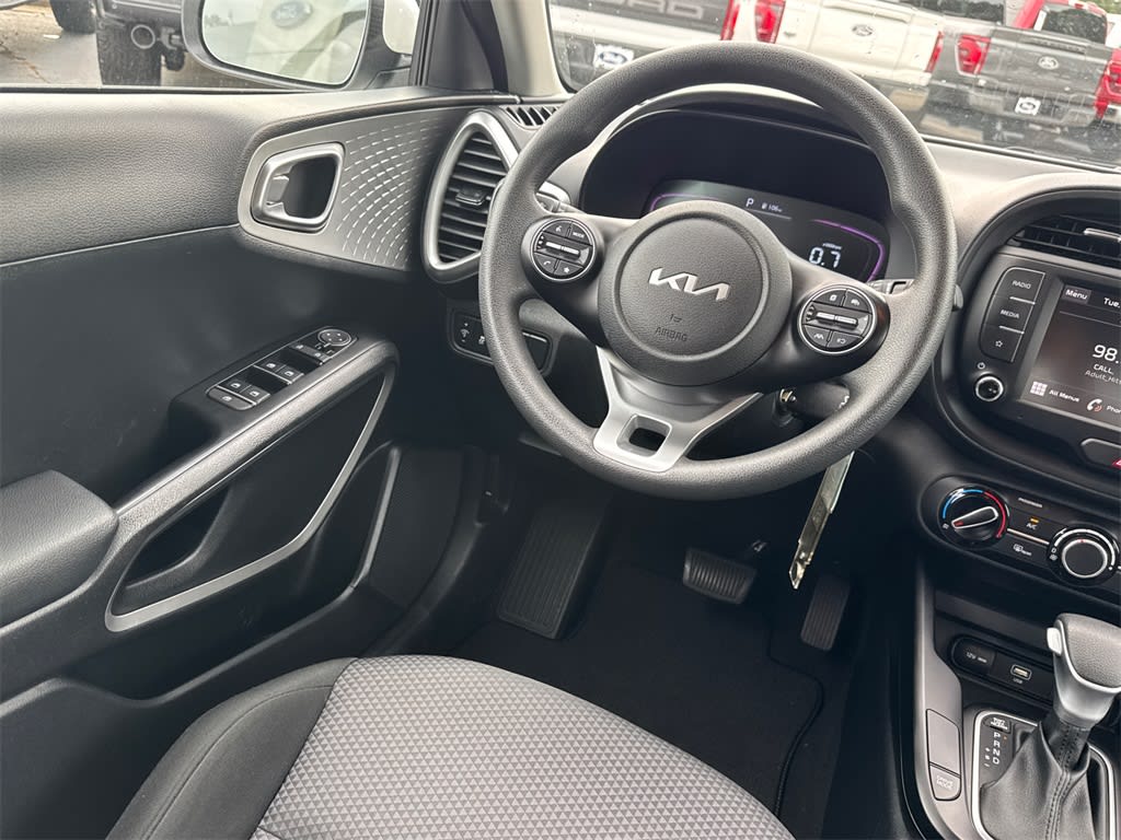 Thumbnail: 2024 Kia Soul - 7
