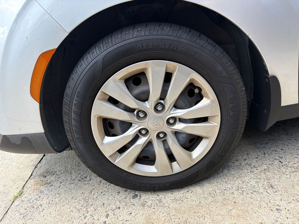 Thumbnail: 2021 Kia Soul - 5