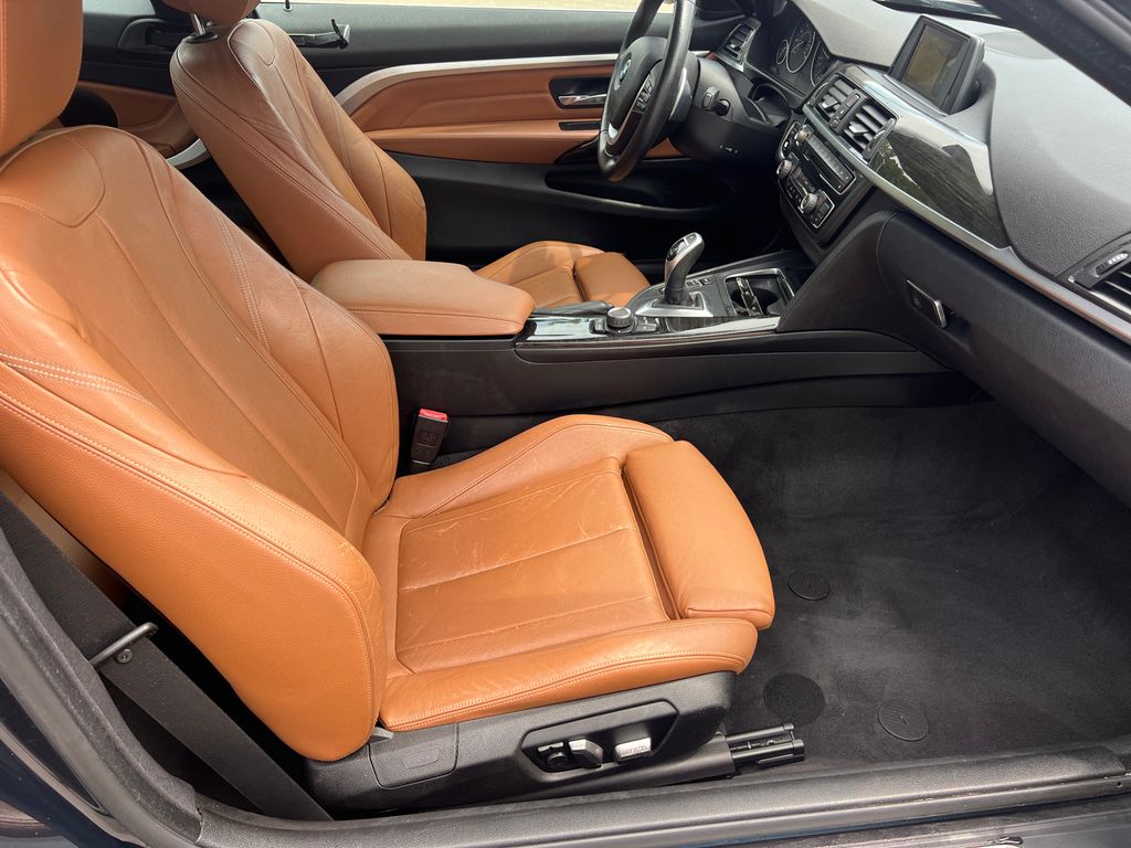 Thumbnail: 2017 BMW 4 Series - 10