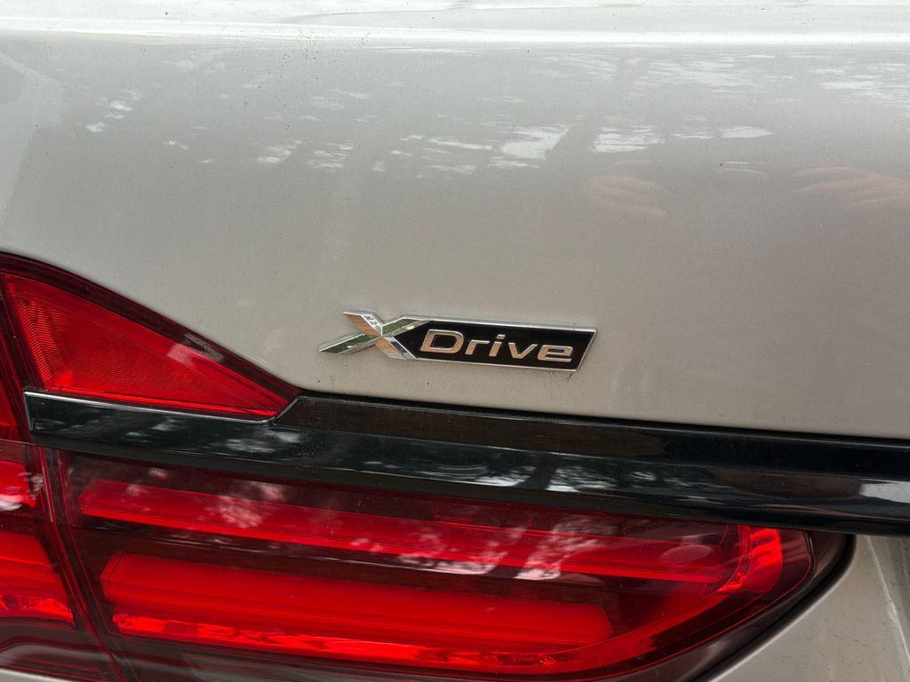 Thumbnail: 2019 BMW 7 Series - 5