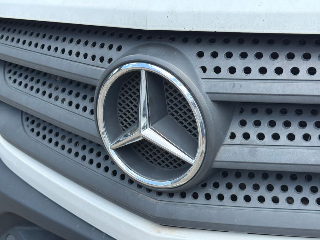 Thumbnail: 2017 Mercedes-Benz Sprinter - 12