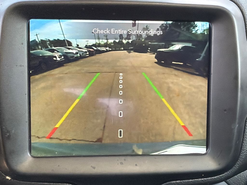 Thumbnail: 2021 Jeep Renegade - 29