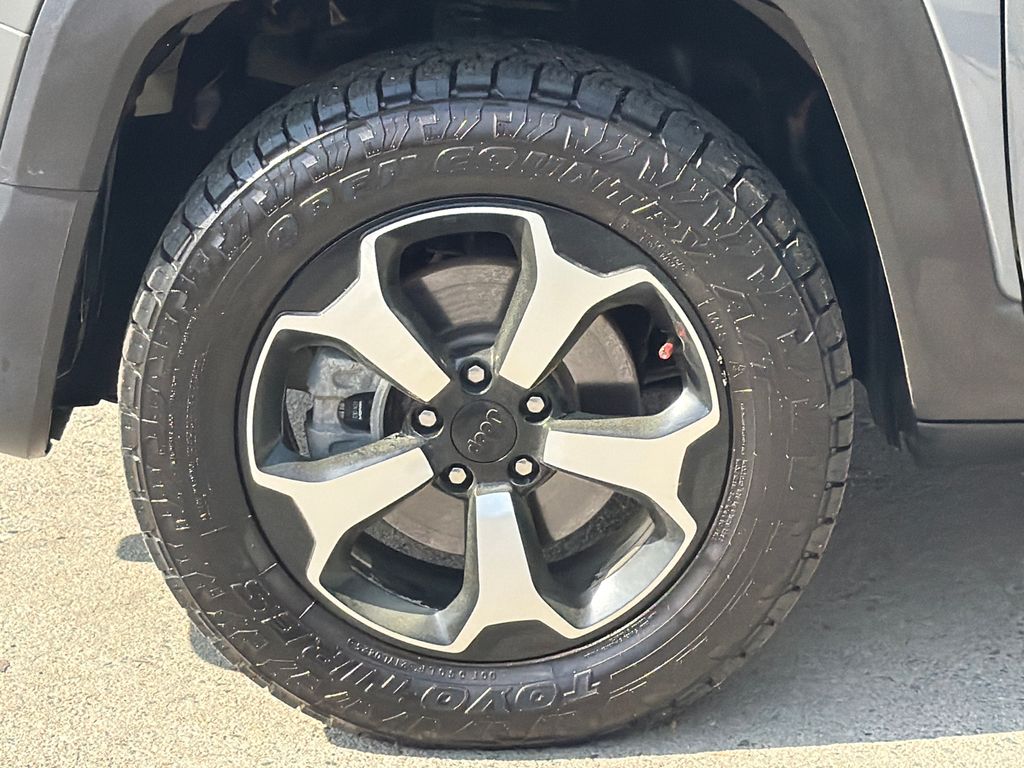 Thumbnail: 2021 Jeep Renegade - 7