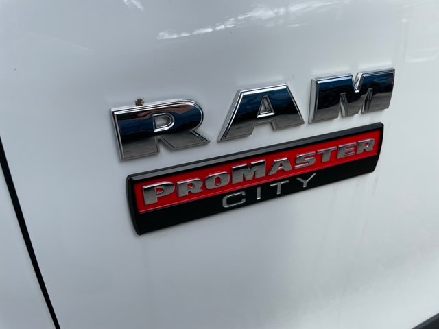 2022 RAM ProMaster City  5