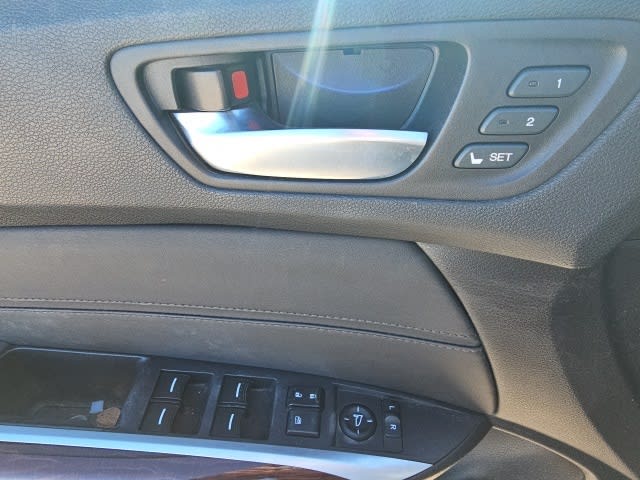 Thumbnail: 2015 Acura TLX - 16