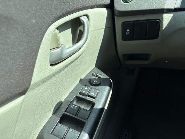 Thumbnail: 2012 Honda Civic - 25