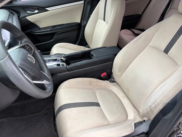 Thumbnail: 2016 Honda Civic - 10