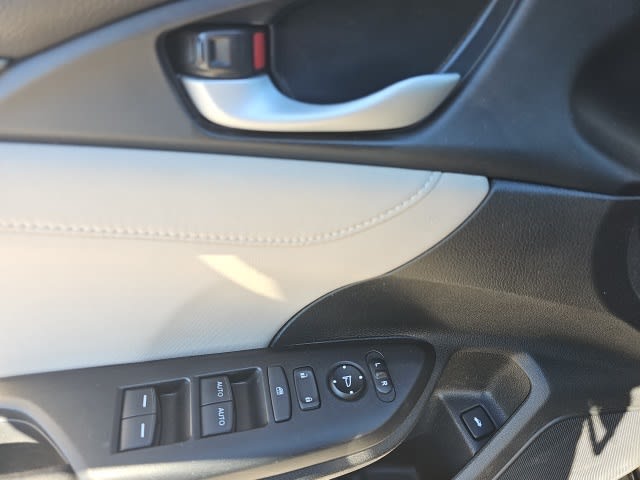 Thumbnail: 2017 Honda Civic - 18