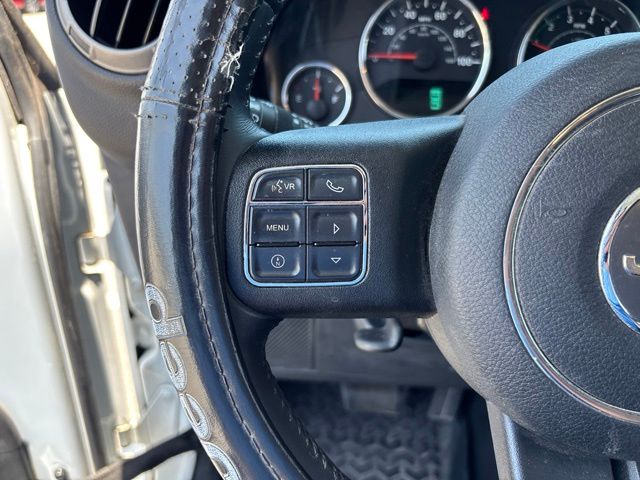 Thumbnail: 2014 Jeep Wrangler - 18