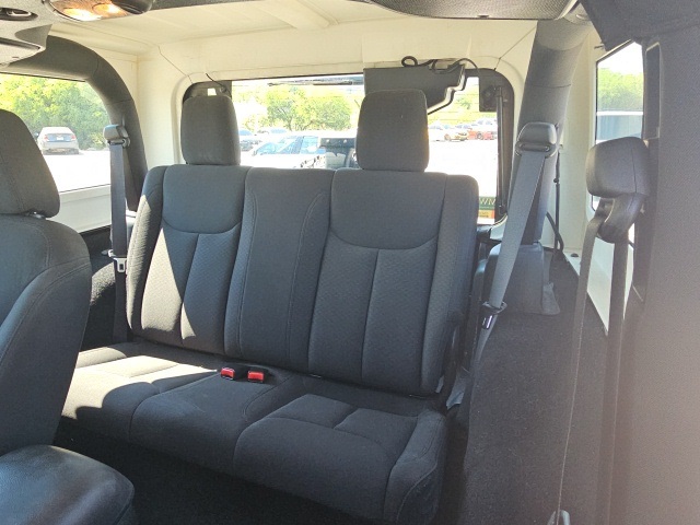 Thumbnail: 2016 Jeep Wrangler - 20