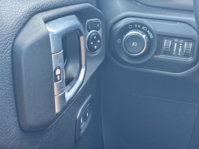 Thumbnail: 2020 Jeep Wrangler - 40