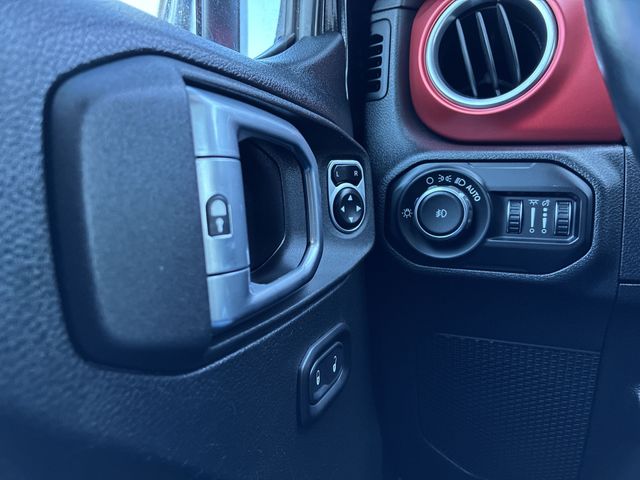 Thumbnail: 2021 Jeep Wrangler - 41